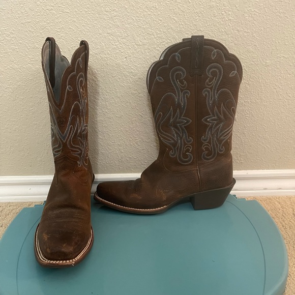 Ariat Shoes - Ariat Cowboy boots